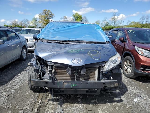 Photo 5 from auction – 2013 TOYOTA SIENNA XLE with VIN 5TDYK3DC6DS348312