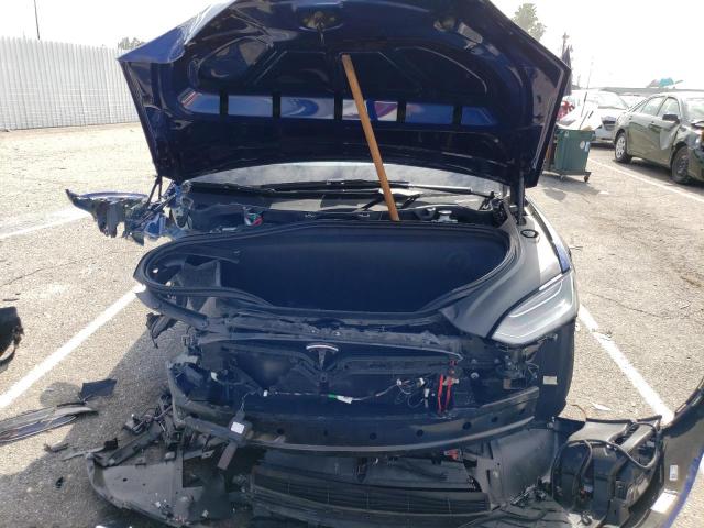 Photo 5 from auction – 2020 TESLA MODEL X with VIN 5YJXCDE27LF250400
