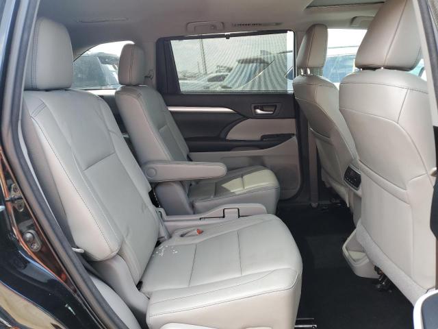 Photo 11 from auction – 2017 TOYOTA HIGHLANDER with VIN 5TDJZRFH9HS459239