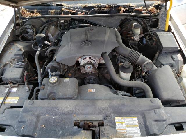 Photo 11 from auction – 2002 MERCURY GRAND MARQ with VIN 2MEFM74W22X605940