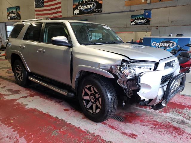 Photo 4 from auction – 2014 TOYOTA 4RUNNER SR with VIN JTEBU5JR9E5158012