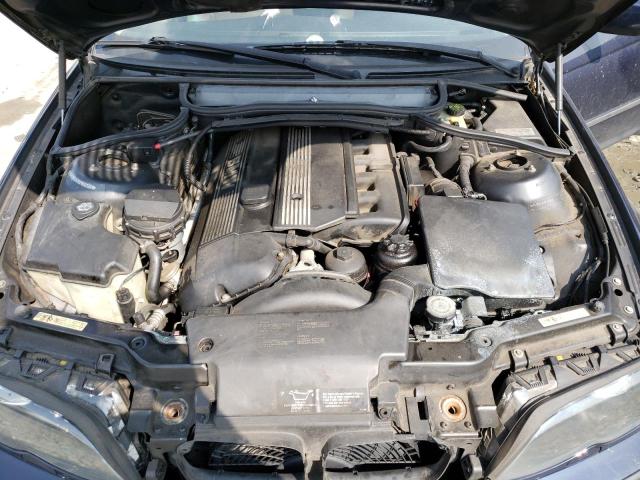 Photo 11 from auction – 2005 BMW 330 XI with VIN WBAEW53415PN40226