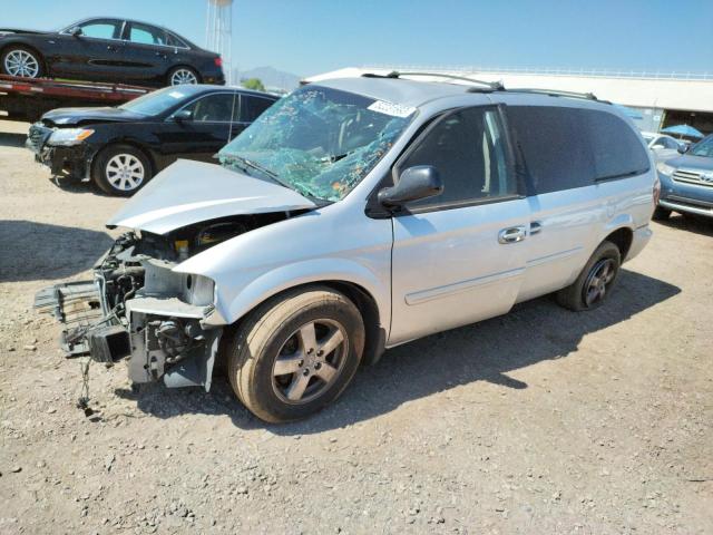 DODGE GRAND CARA 2005 with VIN 2D8GP44L85R459703 - Photo from auction
