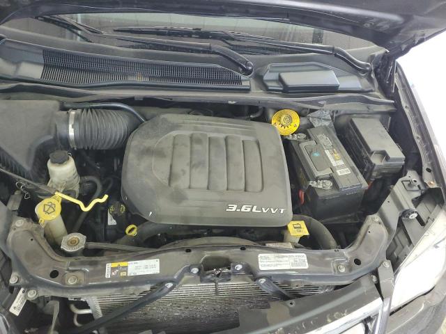 Photo 12 from auction – 2015 CHRYSLER TOWN & COU with VIN 2C4RC1BG0FR716216