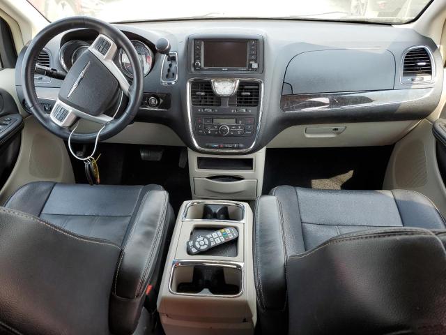 Photo 8 from auction – 2015 CHRYSLER TOWN & COU with VIN 2C4RC1BG0FR505372