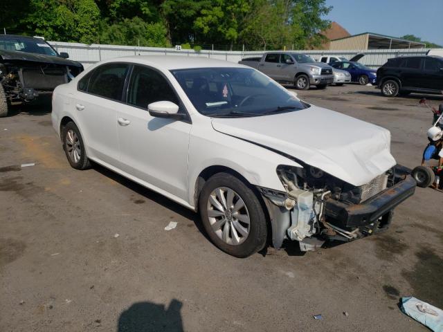 Photo 4 from auction – 2013 VOLKSWAGEN PASSAT S with VIN 1VWAP7A39DC072222