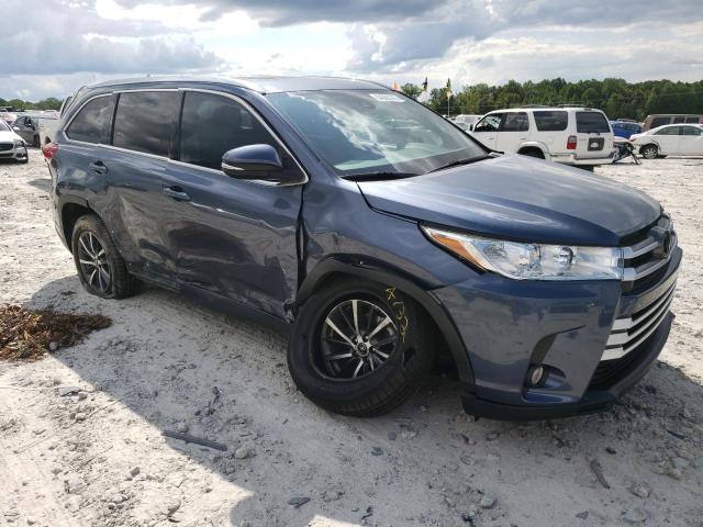 Фото 4 с аукциона – 2018 TOYOTA HIGHLANDER с VIN 5TDKZRFH2JS236633