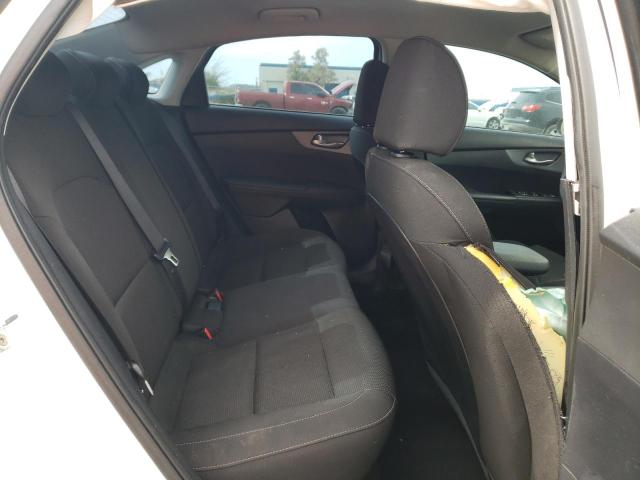 Photo 10 from auction – 2021 KIA FORTE FE with VIN 3KPF24AD1ME391265