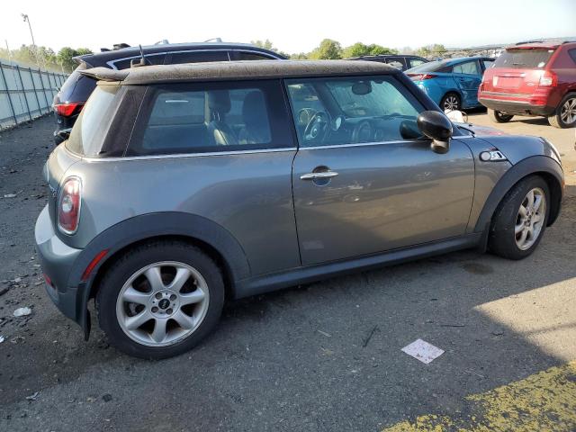 Photo 3 from auction – 2009 MINI COOPER S with VIN WMWMF73589TW84207