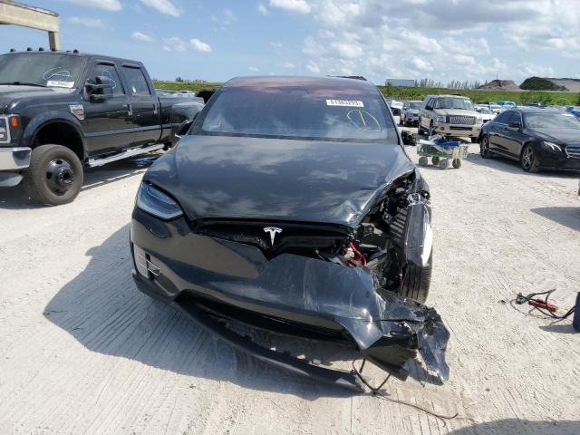 Photo 5 from auction – 2017 TESLA MODEL X with VIN 5YJXCAE24HF061127