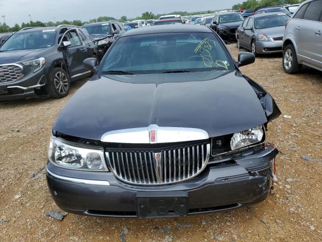 Photo 5 from auction – 2000 LINCOLN TOWN CAR E with VIN 1LNHM81W8YY918791
