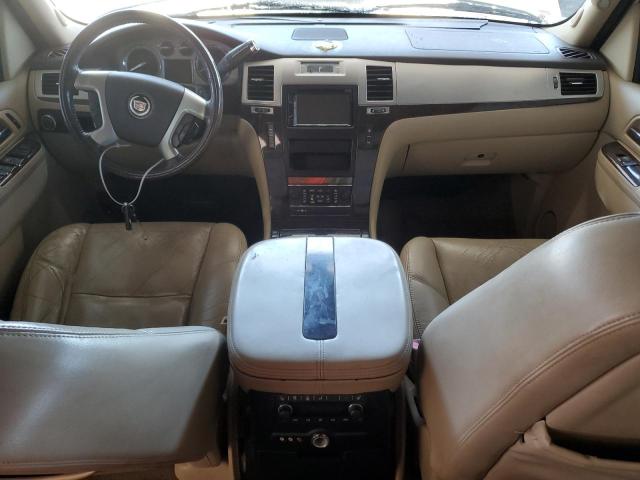 Photo 8 from auction – 2010 CADILLAC ESCALADE L with VIN 1GYUKBEF1AR157614