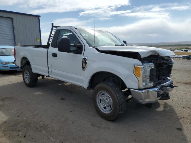 Photo 4 from auction – 2017 FORD F250 SUPER with VIN 1FTBF2B68HEB28330