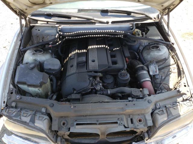Photo 11 from auction – 2001 BMW 330 CI with VIN WBABN53481JU25383