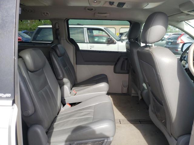 Photo 11 from auction – 2010 CHRYSLER TOWN & COU with VIN 2A4RR5D16AR206776