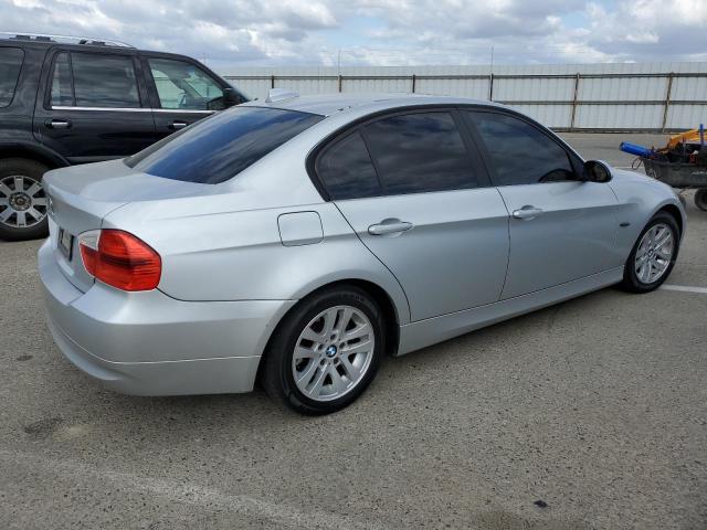 Photo 3 from auction – 2006 BMW 325 I with VIN WBAVB13586PT08155