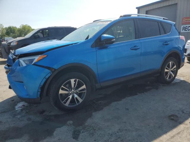 TOYOTA RAV4 XLE 2017 with VIN JTMRFREV7HD204426 - Photo from auction