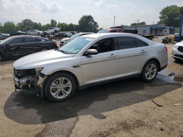 FORD TAURUS SEL 2018 with VIN 1FAHP2E83JG127865 - Photo from auction
