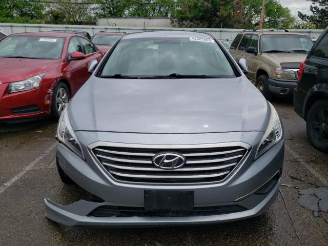 Photo 5 from auction – 2017 HYUNDAI SONATA SE with VIN 5NPE24AF4HH461789
