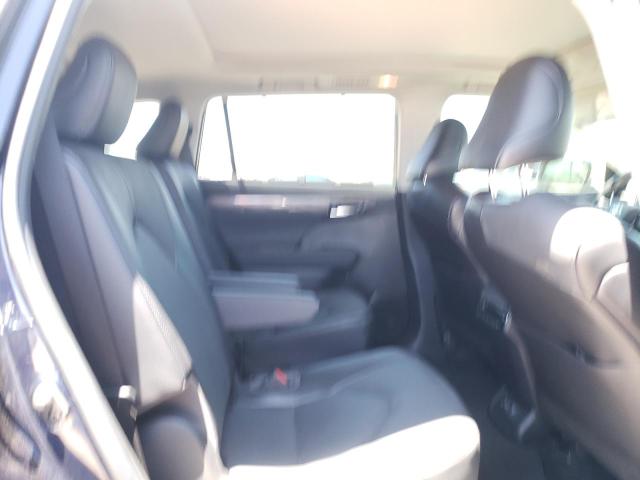 Photo 11 from auction – 2022 TOYOTA HIGHLANDER with VIN 5TDFARAH8NS013924