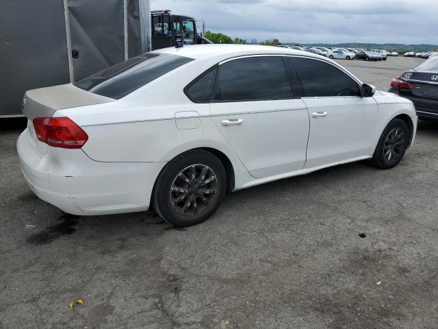 Photo 3 from auction – 2013 VOLKSWAGEN PASSAT S with VIN 1VWAP7A35DC036320