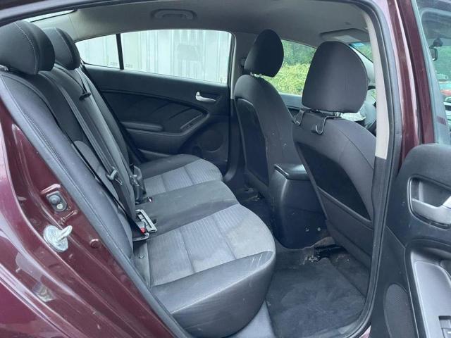 Photo 6 from auction – 2017 KIA FORTE LX with VIN 3KPFL4A74HE056210