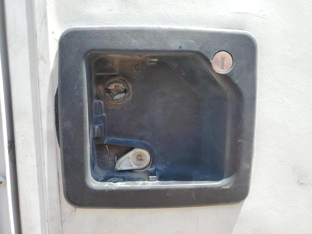Photo 9 from auction – 2000 RV 30 FT RV with VIN 1FCMF53S0Y0A10677