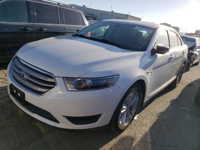 FORD TAURUS SE 2015 with VIN 1FAHP2D80FG170178 - Photo from auction