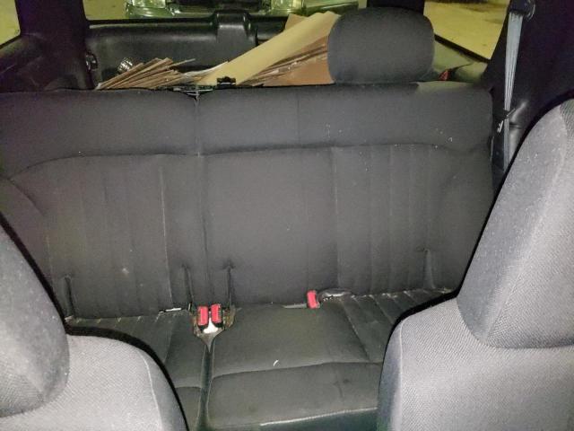 Photo 10 from auction – 2004 CHEVROLET BLAZER with VIN 1GNDT13X04K135794