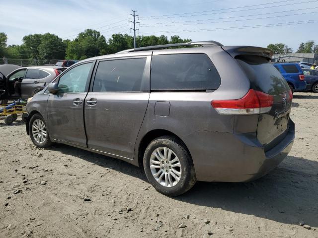 Photo 2 from auction – 2011 TOYOTA SIENNA XLE with VIN 5TDYK3DC2BS091341