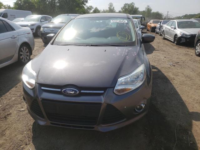 Foto 5 de la subasta – 2012 FORD FOCUS SE con VIN 1FAHP3K24CL288144
