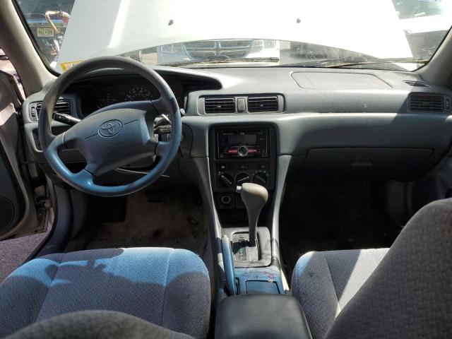 Photo 8 from auction – 2000 TOYOTA CAMRY LE with VIN 4T1BF22K4YU103701