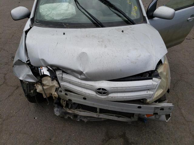 Photo 11 from auction – 2005 TOYOTA SCION XA with VIN JTKKT624550128642