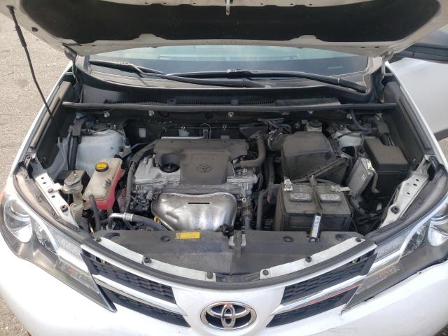 Photo 11 from auction – 2015 TOYOTA RAV4 LE with VIN 2T3BFREV9FW247179
