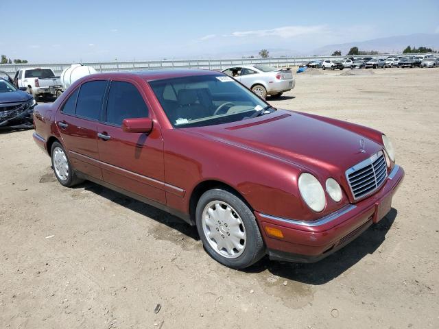 Photo 4 from auction – 1999 MERCEDES-BENZ E 320 with VIN WDBJF65H4XA841083