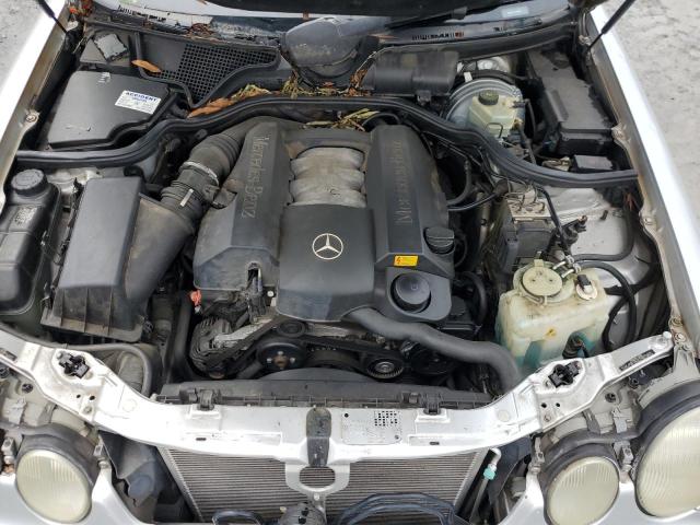 Photo 11 from auction – 2001 MERCEDES-BENZ E 320 with VIN WDBJF65J11B278059