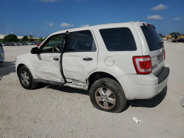 Photo 2 from auction – 2011 FORD ESCAPE XLS with VIN 1FMCU0C73BKA47665