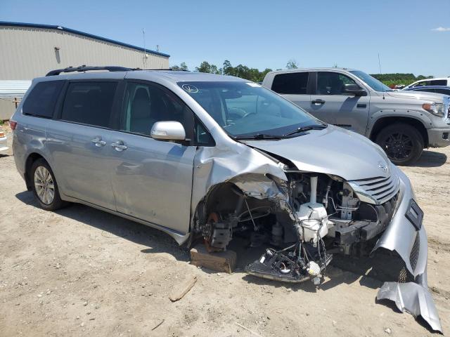 Photo 4 from auction – 2016 TOYOTA SIENNA XLE with VIN 5TDDK3DC3GS134235