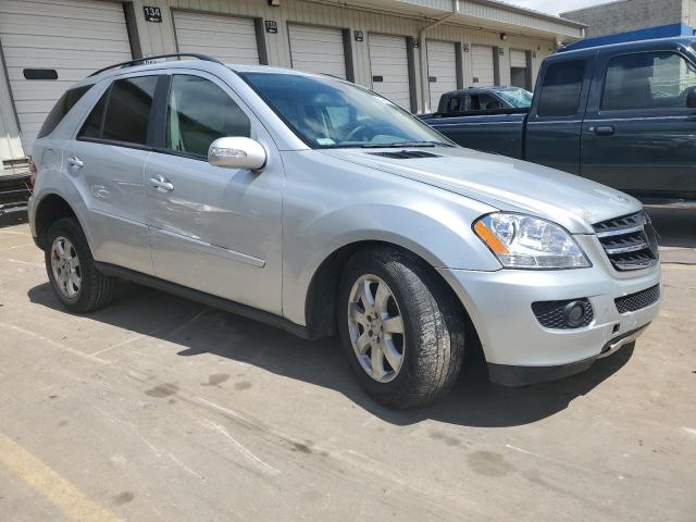 Photo 4 from auction – 2007 MERCEDES-BENZ ML 350 with VIN 4JGBB86E07A241075