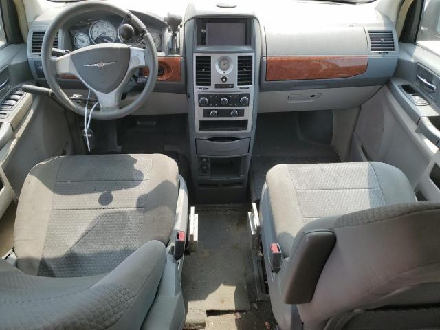Photo 8 from auction – 2009 CHRYSLER TOWN & COU with VIN 2A8HR44E49R571055