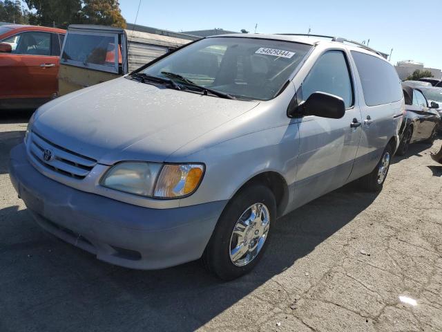 TOYOTA SIENNA 2003 with VIN 4T3ZF13C03U517879 - Photo from auction
