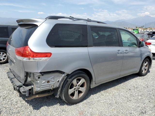 Photo 3 from auction – 2013 TOYOTA SIENNA LE with VIN 5TDKK3DC9DS282117