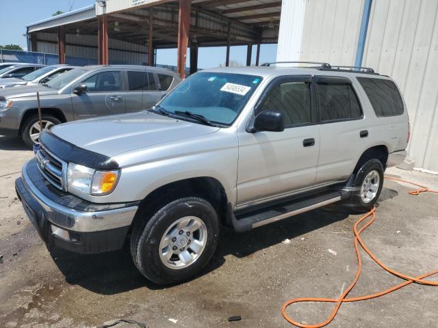 TOYOTA 4RUNNER 2000 with VIN JT3GM84R1Y0068835 - Photo from auction