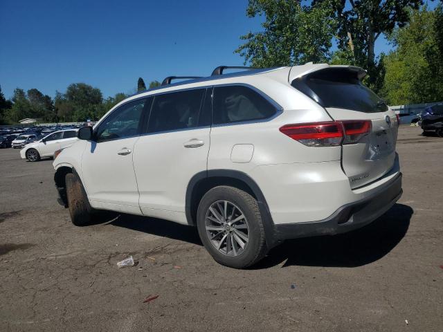 Photo 2 from auction – 2017 TOYOTA HIGHLANDER with VIN 5TDJZRFH3HS386059