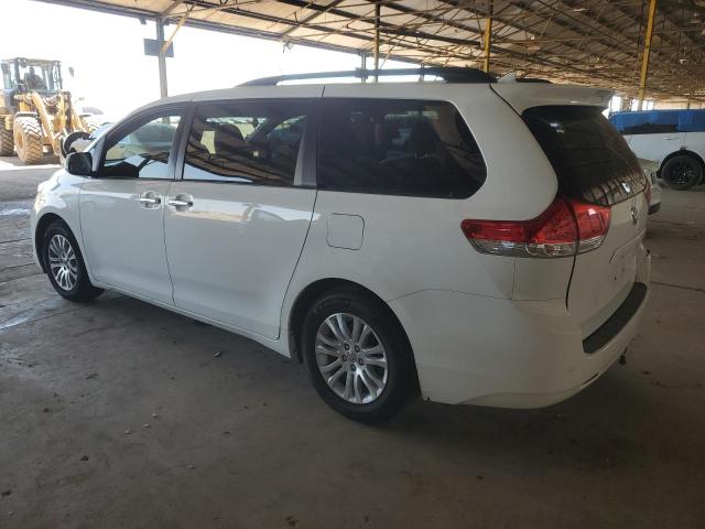 Photo 2 from auction – 2013 TOYOTA SIENNA XLE with VIN 5TDYK3DC6DS405463