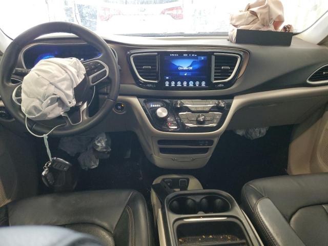 Photo 8 from auction – 2017 CHRYSLER PACIFICA T with VIN 2C4RC1BGXHR648428