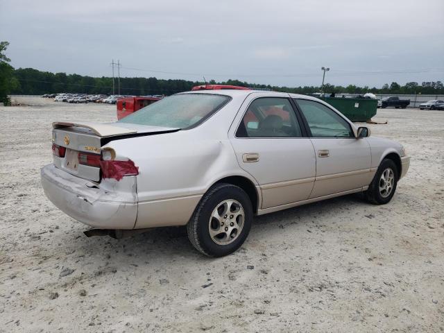 Photo 3 from auction – 1997 TOYOTA CAMRY with VIN 4T1BG22K9VU057212