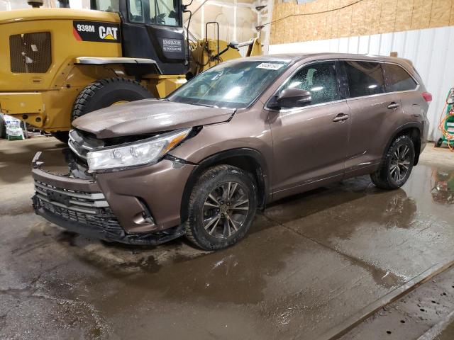 TOYOTA HIGHLANDER 2018 with VIN 5TDBZRFH3JS864197 - Photo from auction