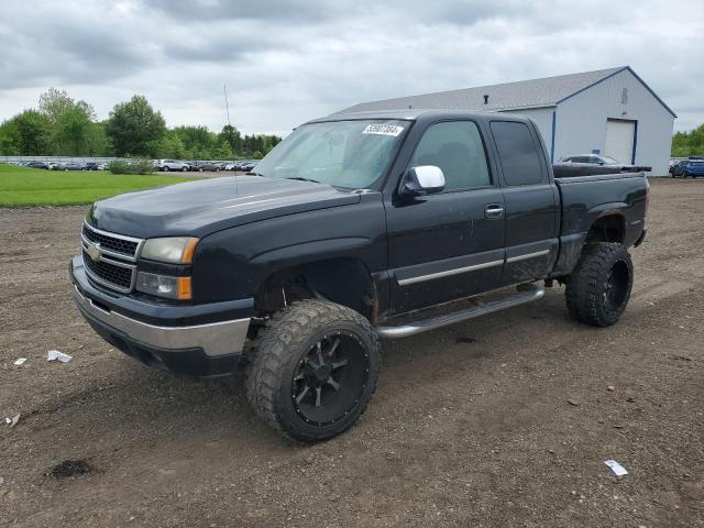 CHEVROLET silverado 2006 with VIN 1GCEC19T76Z257841 - Photo from auction