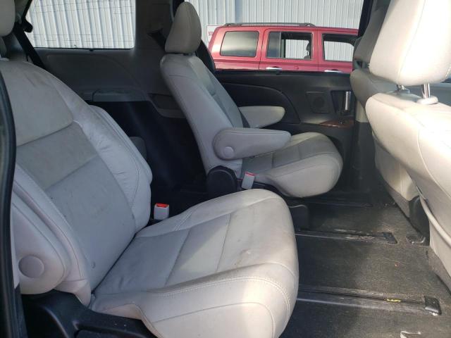Photo 11 from auction – 2015 TOYOTA SIENNA XLE with VIN 5TDDK3DC4FS117782